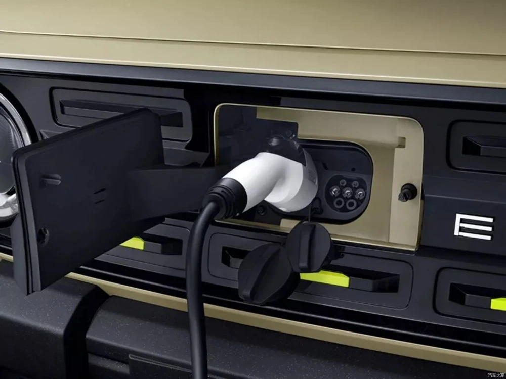 Geely đã trang bị cho Panda Knight động cơ điện mạnh hơn hiện có. Ảnh: Carscoops.