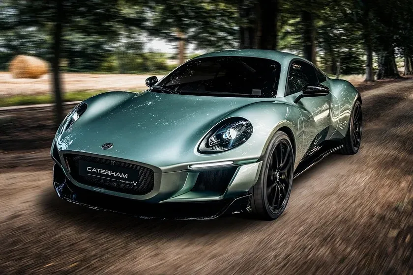 Xe điện luôn nặng hơn xe truyền thống nên nó hao mòn lốp nhanh hơn. Ảnh: Carbuzz.