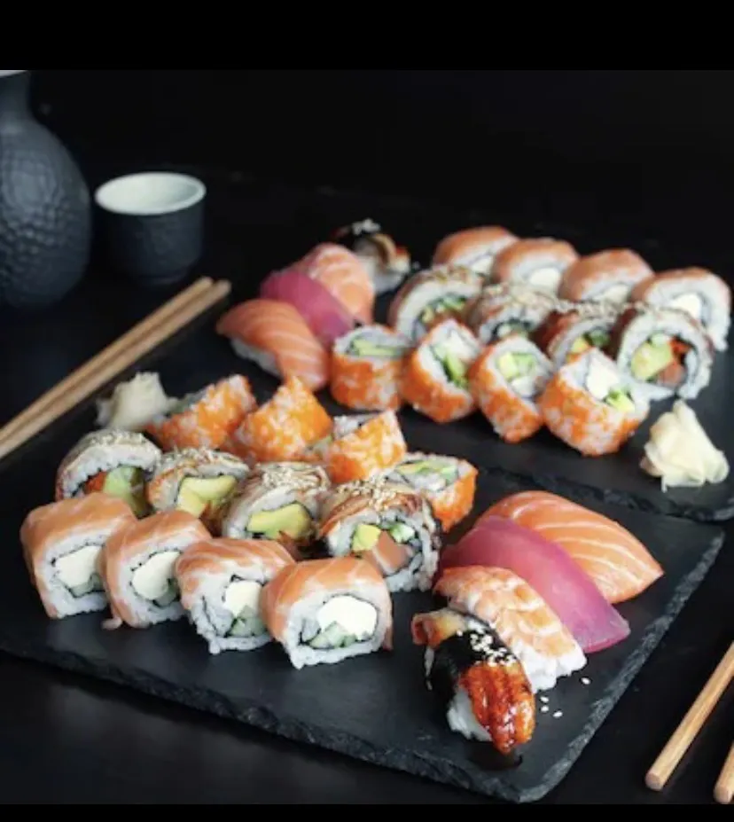 Sushi là món ăn nổi tiếng của Nhật Bản. Ảnh: NDTV. Sushi là món ăn nổi tiếng của Nhật Bản. Ảnh: NDTV.