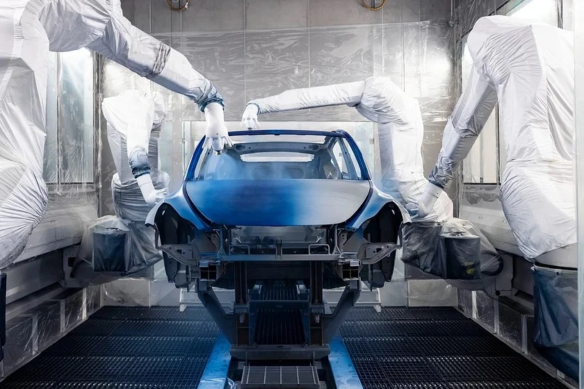Việc thay đổi các kỹ thuật sản xuất có thể giúp Tesla cắt giảm đáng kể chi phí sản xuất. Ảnh: Carbuzz. Tesla -cati giam -chi -phi-san -xuat-de- giam-gia- xe -dien.jpg