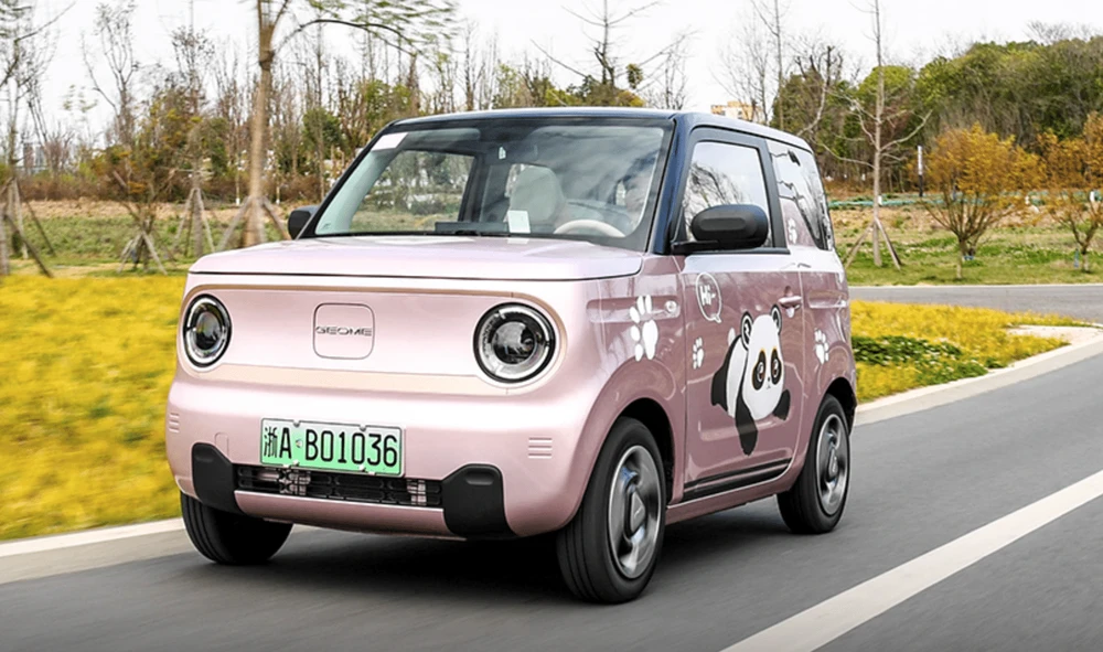 Đợt giảm giá này được áp dụng trong tháng 10. Ảnh: Carnewschina. Geely-giam-gia-gan-34 trieu-dong -va-nhieu-uu-dai-khac- cho -mau- xe -dien-1.png