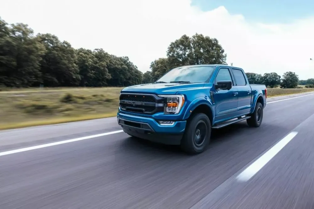 Đây là lần đầu tiên GM nộp phạt trong 40 năm sản xuất. Ảnh: Carscoops. GM- Stellantis -va- Ford-co-the-bi-phat-hang-ti USD-2.jpg