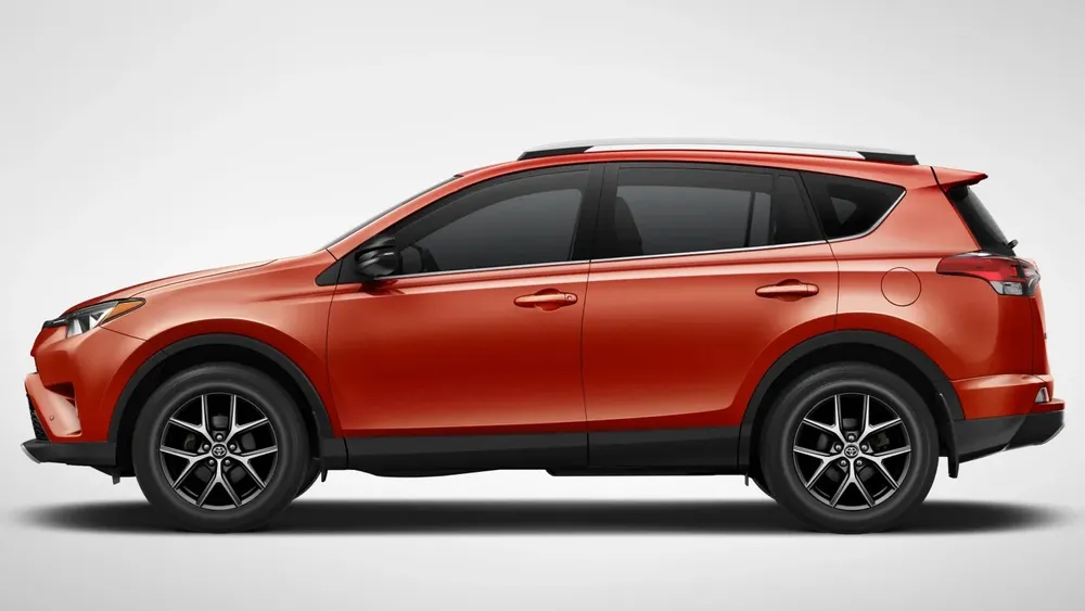 Toyota RAV4 2016. Ảnh: Motorbiscuit. Top-5-mau-SUV-nho-gon-da-qua-su-dung-duoi-500-trieu-dong-Toyota RAV4 2016.jpg