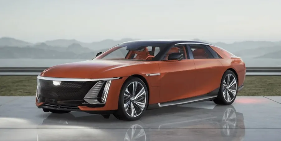 Cadillac Celestiq 2024. Ảnh: Motorbiscuit. Diem- danh- 6- mau- SUV- diẹn-moi-ra-mat-vao-nam-2024-Cadillac Celestiq.jpg