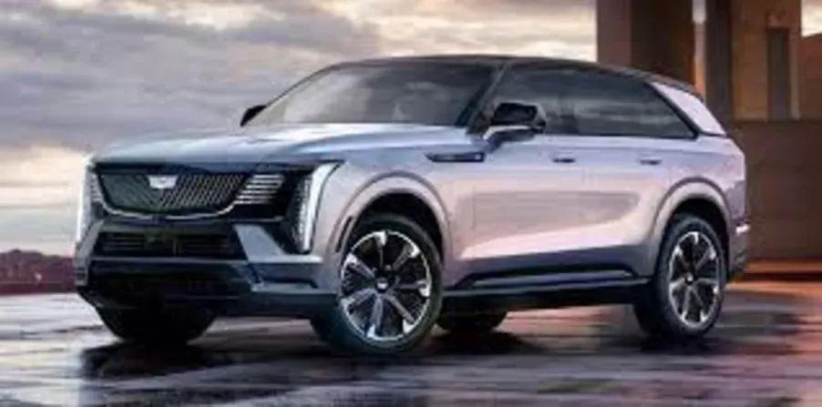 Cadillac Escalade IQ EV 2024. Ảnh: Motorbiscuit. Diem- danh- 6- mau- SUV- diẹn-moi-ra-mat-vao-nam-2024-Cadillac Escalade IQ.jpg