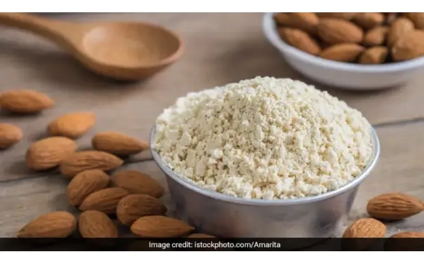 Bột hạnh nhân rất giàu chất béo lành mạnh, protein và vitamin E. Ảnh: Istock. Tang-cuong-suc-khoe-tong-the-bang-cac-thuc-pham-dang-bot-nay.jpg
