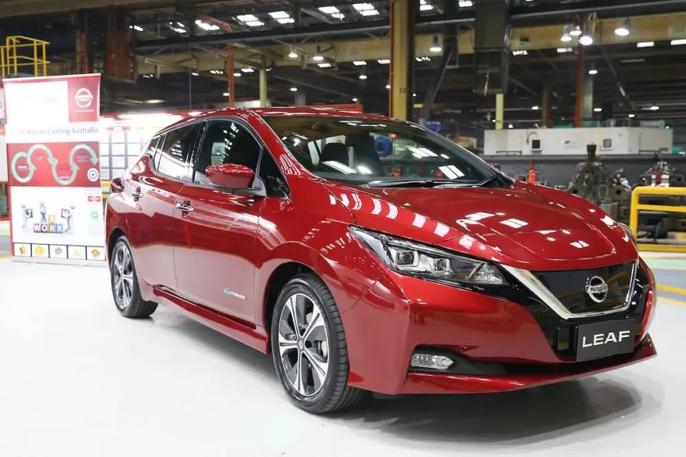 Nissan Leaf 2019. Ảnh: Motorbiscuit. Top-5-oto-dien-da-qua-su-dung-duoi-370-trieu-dong-Nissan Leaf 2019.jpg