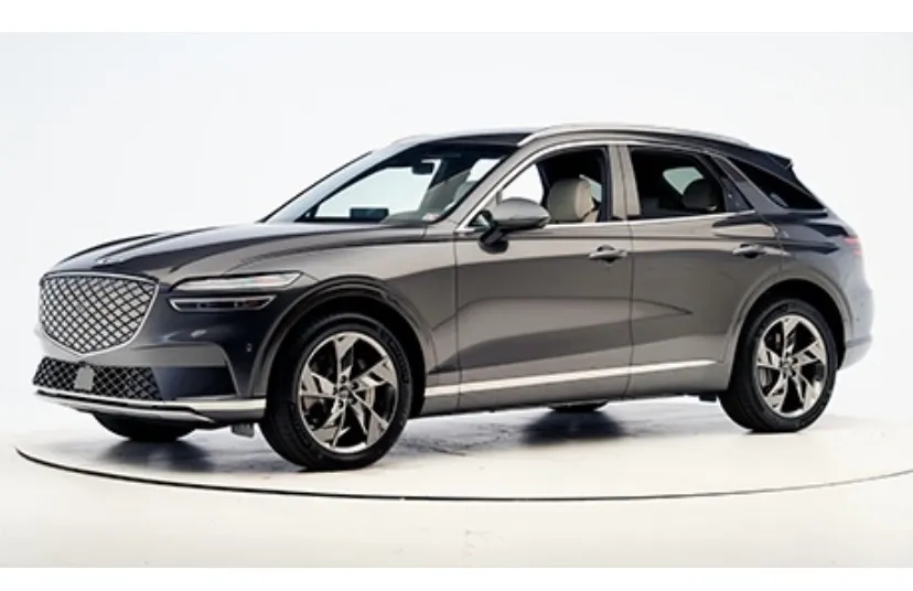 Day-la-3-mau-xe-dien-dat-uu-tien-an-toan-len-hang-dau-Genesis GV70 2023.jpg