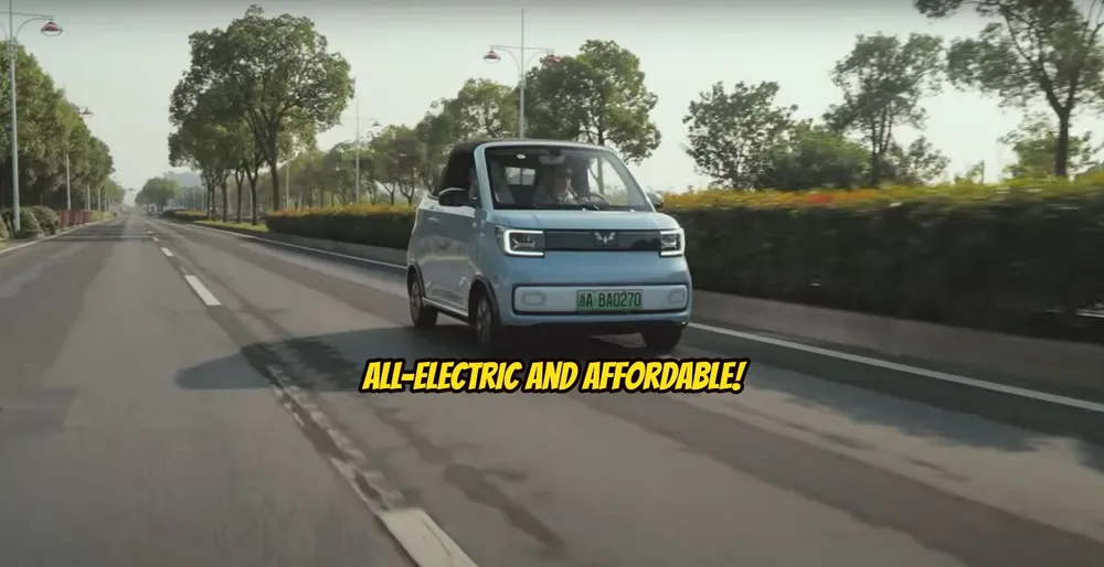 Chiem -nguong -chiec-xe-dien-mui-tran-do-trung-quoc-san-xuat-chi- 342 trieu-dong.jpg