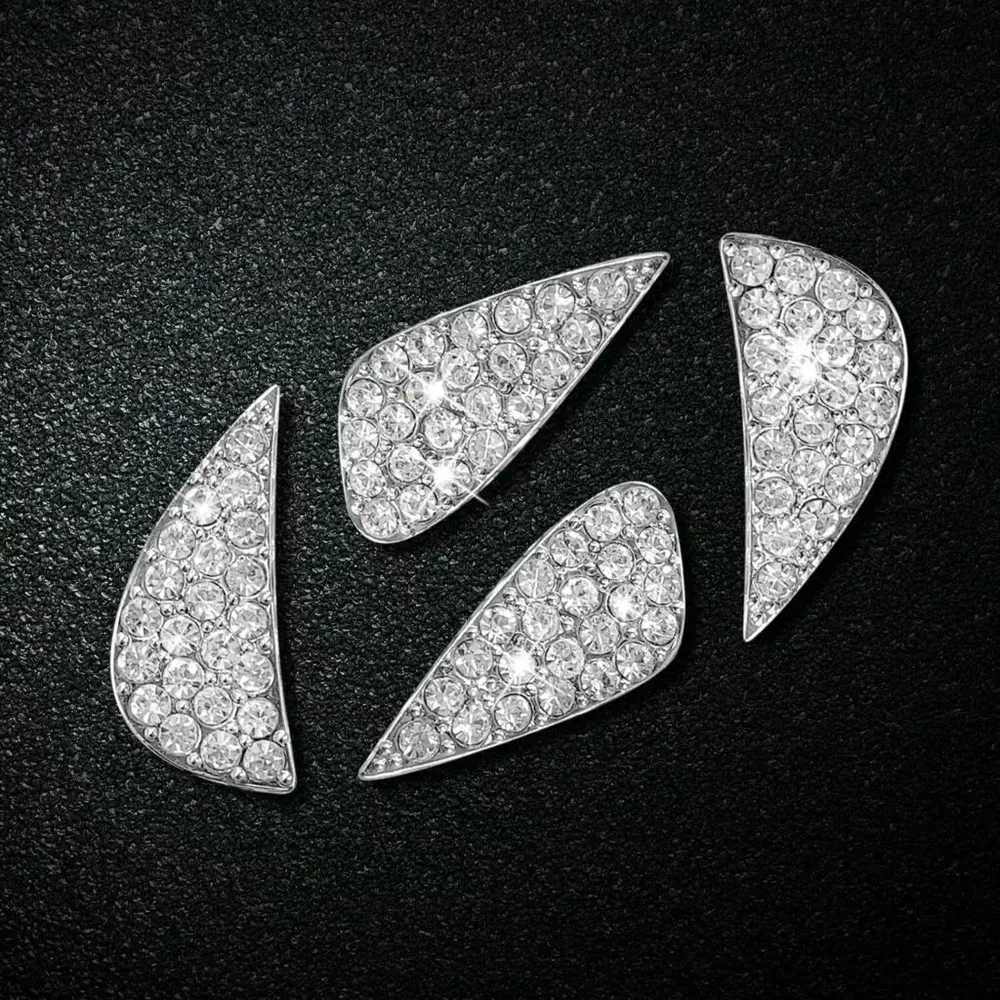 Do- trang-tri-tren-vo-lang-co-the-la-vu-khi-gay -chet-nguoi-khi-va-cham-1.jpg