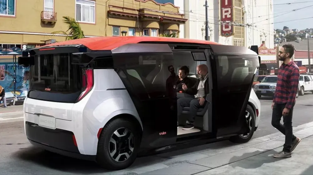 GM -tam -dung- san -xuat-chiec-xe-khong-nguoi-lai-dau-tien.jpg