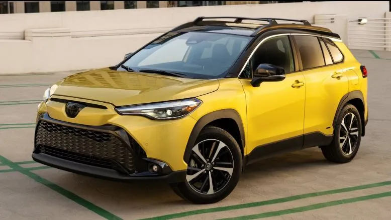 Top-mau-SUV- hybrid -hien-dai-va-gia-ca-phai-chang-Toyota Corolla Cross Hybrid 2023.JPG