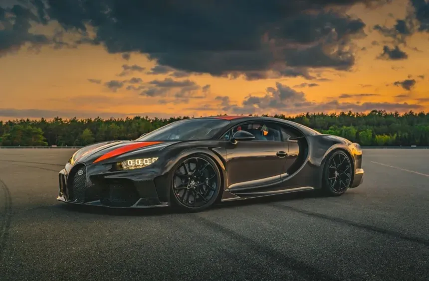 Top 5 siêu xe chạy bằng động cơ đốt trong mạnh mẽ nhất.jpg