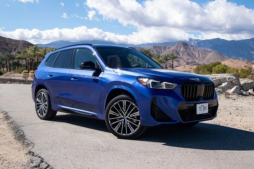 Mẫu xe sang BMW X1 có giá 40.500 USD (khoảng 988 triệu đồng). Ảnh: Carbuzz. Một số mẫu xe sang giá cả phải chăng nên mua.jpg