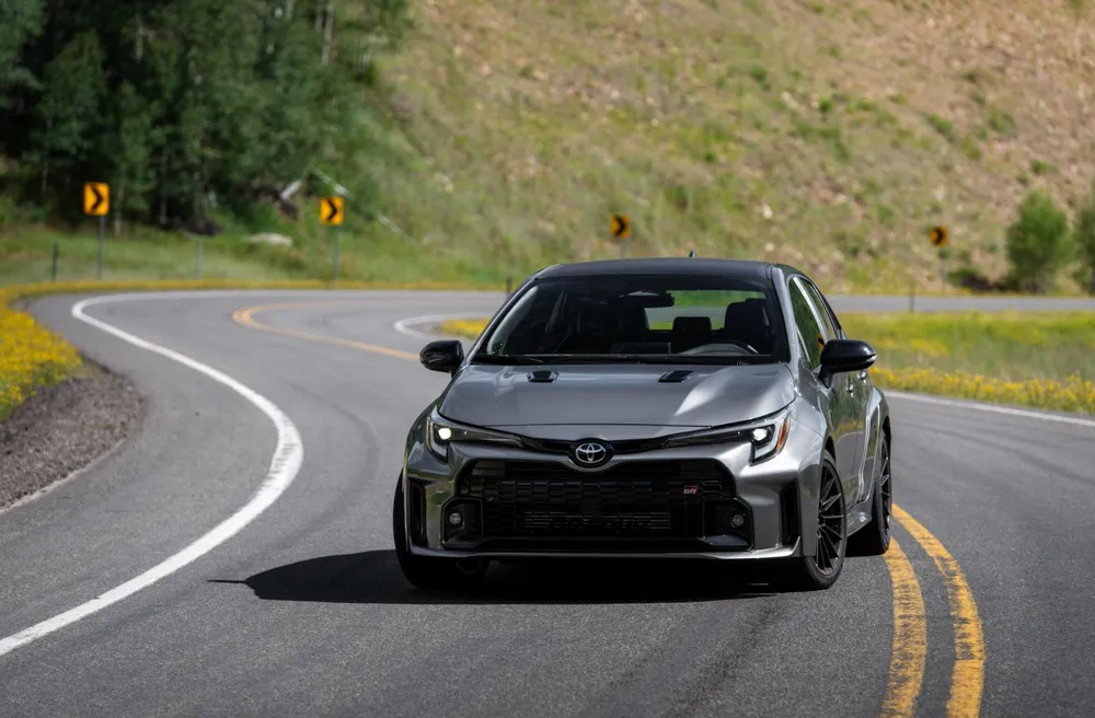 5 mẫu ô tô bán chạy nhất lịch sử của ngành.jpg