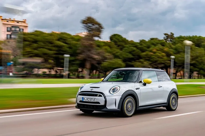 Vi vu tết với 5 mẫu xe điện giá rẻ nhất này.jpg