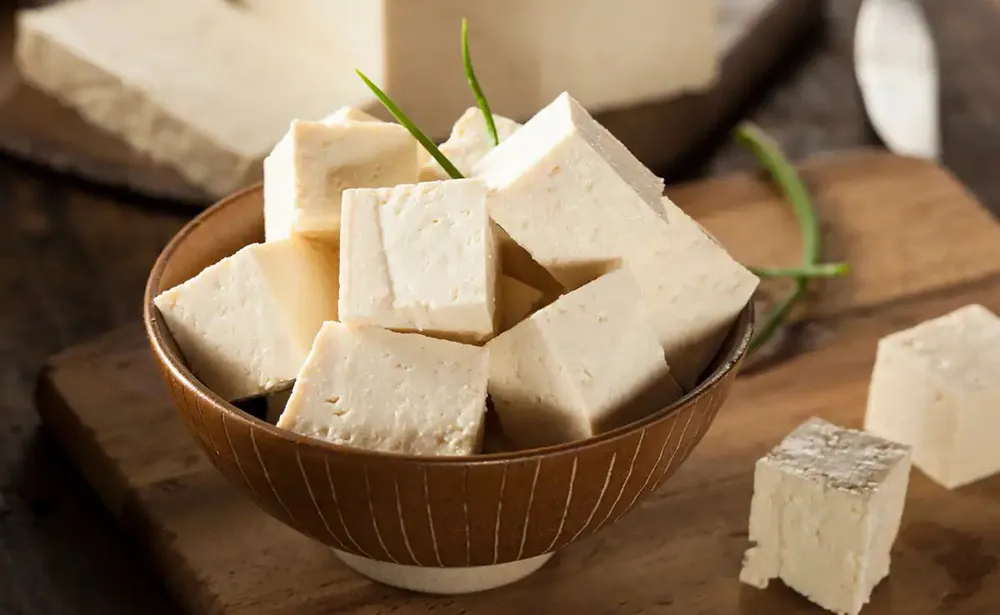 Đậu phụ là một loại thực phẩm chay thay thế thịt tuyệt vời và có nhiều chất dinh dưỡng. Ảnh: Istock. Những thực phẩm chay này là sự thay thế hoàn hảo cho thịt.jpg
