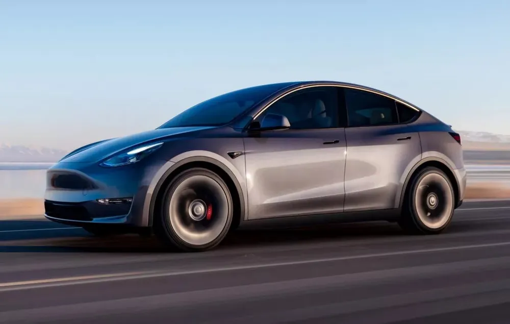 Chủ sở hữu xe điện phải đối mặt với mức phí bảo hiểm tăng vọt ở Anh.jpg