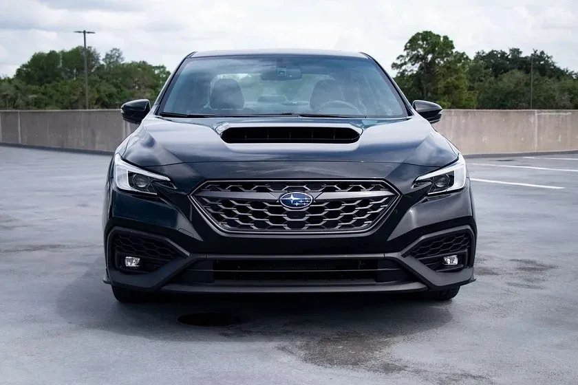 Những chiếc ô tô số tay mà bạn vẫn có thể mua vào năm 2024.jpg