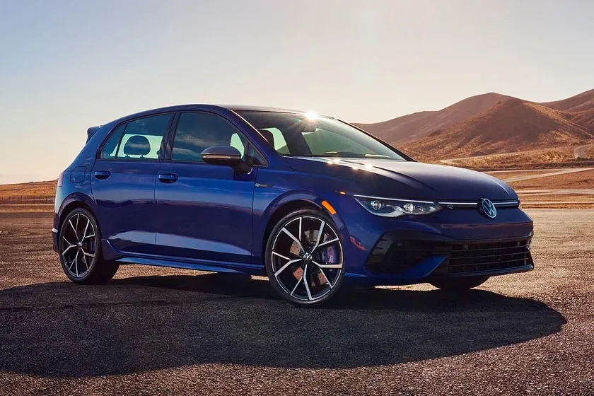 Những chiếc ô tô số tay mà bạn vẫn có thể mua vào năm 2024.jpg