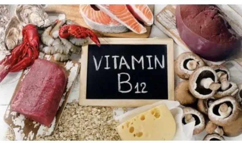 Vitamin B12 hỗ trợ sự hình thành tế bào hồng cầu, chức năng thần kinh và tổng hợp DNA, sản xuất năng lượng, chức năng nhận thức cũng như sức khỏe tổng thể. Ảnh: Live Hindustan. Top thực phẩm giàu vitamin B12 nên ăn để hỗ trợ kiểm soát căng thẳng.jpg