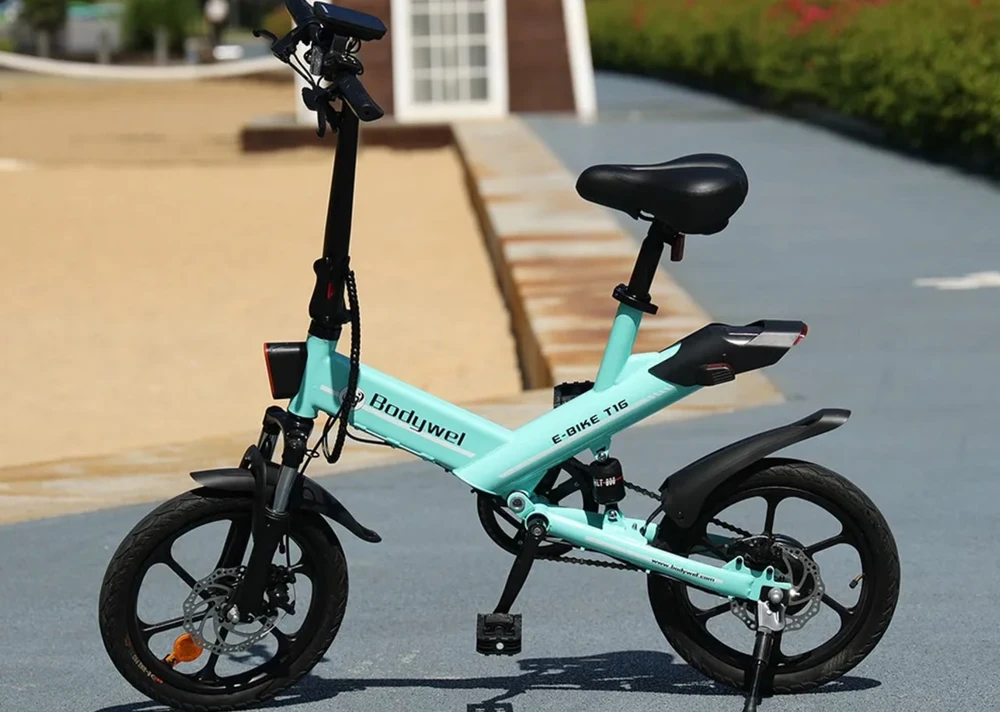 Khám phá chiếc xe đạp điện rẻ nhất với giá dưới 15 triệu đồng.jpg