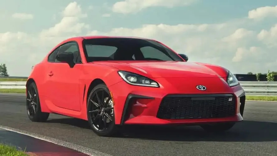 Một số chiếc ô tô hộp số tay bạn có thể mua vào năm 2024.jpg