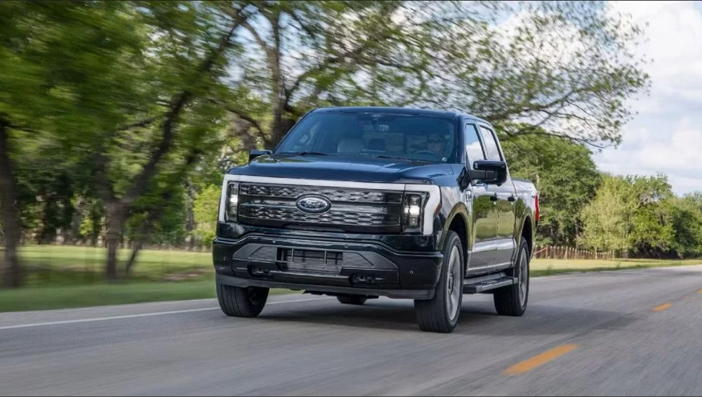 Xe bán tải điện có phạm vi ước tính của nhà sản xuất 512 km. Ảnh: Ford. Điểm danh những chiếc xe bán tải điện có phạm vi hoạt động tốt nhất.JPG