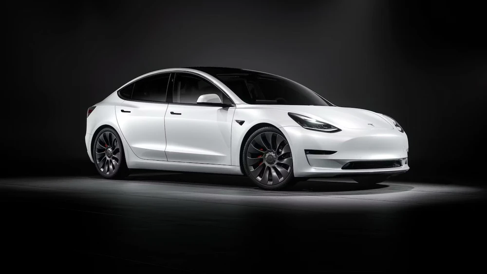 Xe điện với hiệu suất và phạm vi hoạt động ấn tượng. Ảnh: Tesla. Đây là mẫu xe điện đã qua sử dụng đáng tin cậy nhất năm 2024.jpg