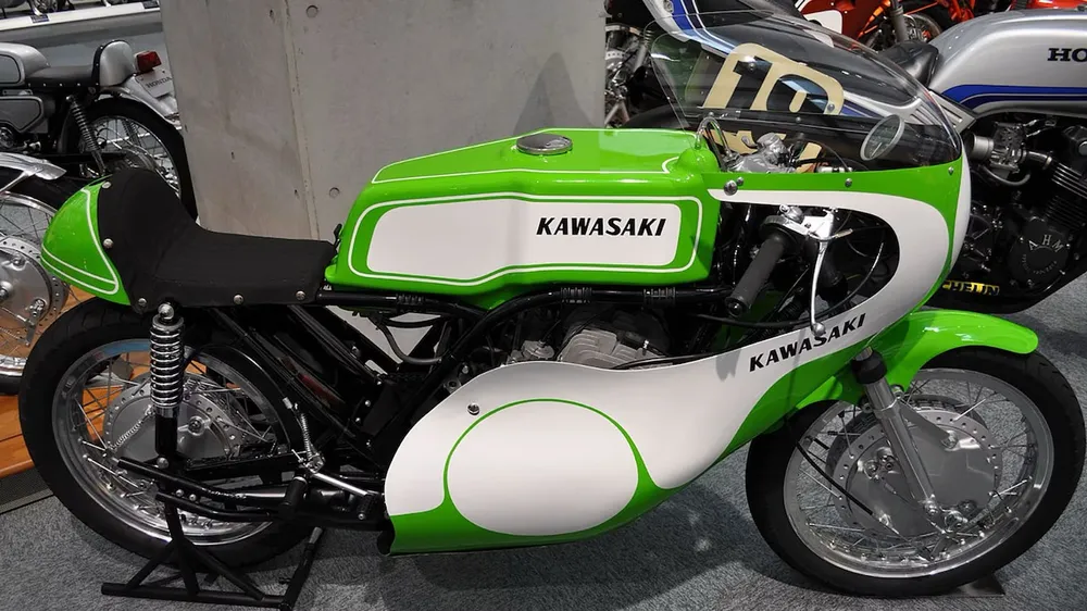 Chiếc mô tô cổ điển hiện có giá bán là 73.255 USD. Ảnh: Kawasaki. Chiêm ngưỡng những chiếc mô tô cổ điển của Kawasaki .jpg