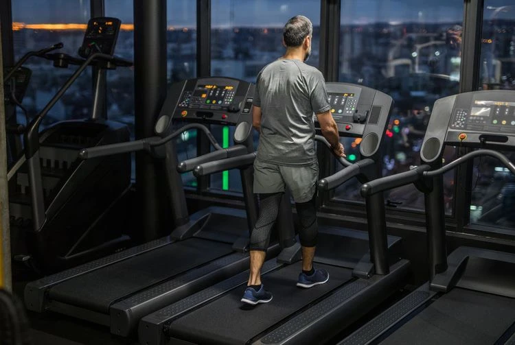 Tập thể dục vào buổi tối nhiều lợi ích sức khỏe hơn cho những người béo phì.jpg