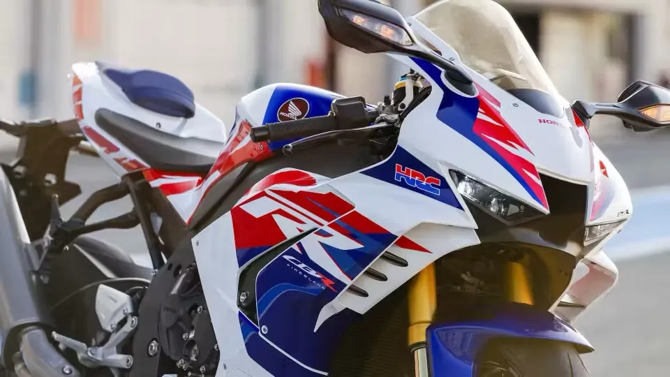 Top 5 xe máy thể thao của Honda năm 2024.jpg