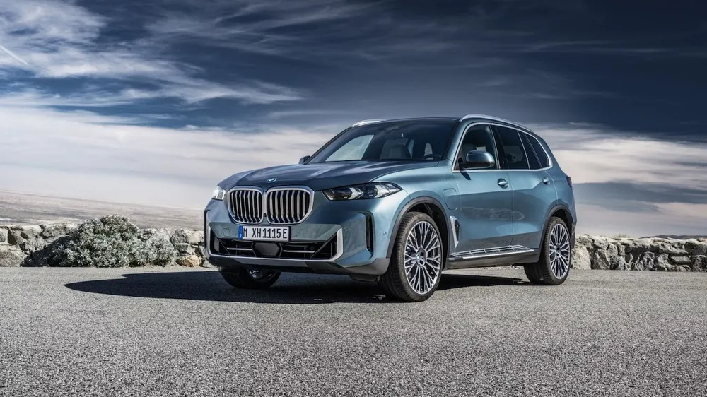 Đây là chiếc SUV cỡ trung. Ảnh: BMW. SUV vừa đáng tin cậy và nhanh chóng.jpg