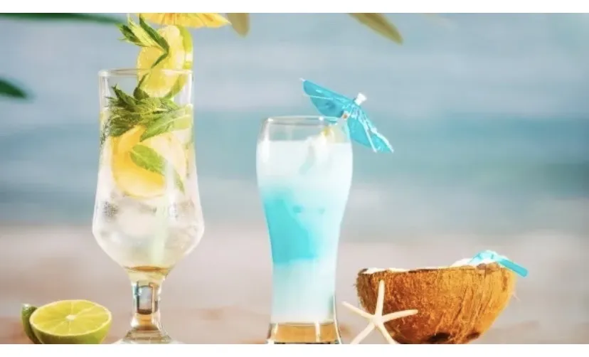 Có rất nhiều loại đồ uống mùa hè tươi mát không chỉ giải khát mà còn thúc đẩy tiêu hóa khỏe mạnh và sức khỏe tổng thể tốt nhất. Ảnh: iStock. Top đồ uống giúp tiêu hóa khỏe mạnh.jpg