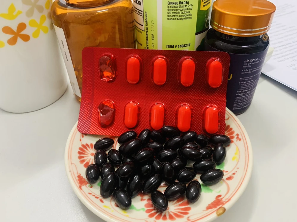 Vitamin B12, Vitamin D, Axit béo Omega-3, Canxi... là các loại thực phẩm bổ sung mà người ăn chay nên cân nhắc dùng để có sức khỏe tốt hơn. Ảnh: PHƯƠNG LÊ. 10 loại thực phẩm bổ sung mà người ăn chay nên cân nhắc sử dụng.jpg