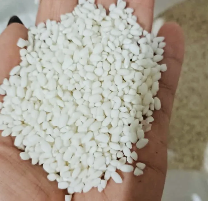 Gạo, bơ ghee, dưa chua hay dừa là 4 loại thực phẩm có thể vừa tốt vừa xấu cho sức khỏe của chúng ta. Ảnh: PHƯƠNG LÊ. 4 loại thực phẩm có thể vừa tốt vừa xấu cho sức khỏe của bạn.jpg