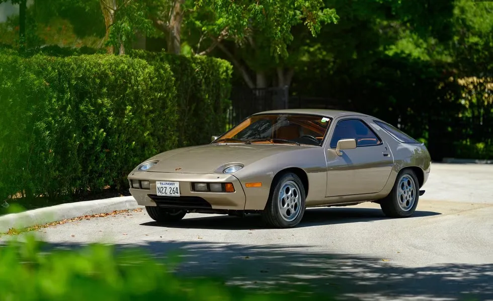 Chiêm ngưỡng những xe ô tô sẽ đấu giá tại Monterey.jpg