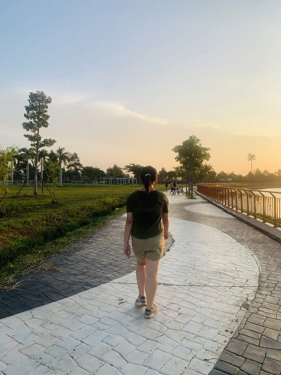 Bơi lội, chạy bộ, đạp xe... là những bài tập hiệu quả nhất giúp bạn giảm cân sau tuổi 40. Ảnh: PHƯƠNG LÊ. Một số bài tập hiệu quả nhất giúp bạn giảm cân sau tuổi 40.jpg