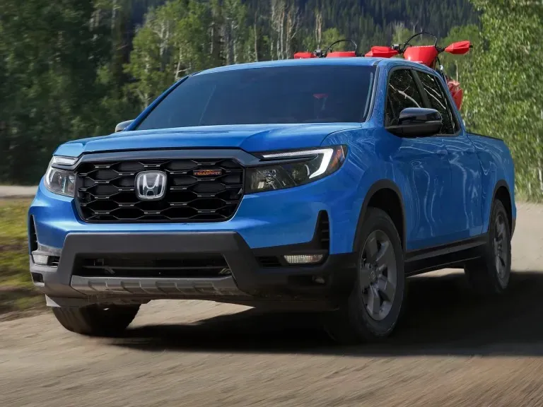Xe bán tải Honda Ridgeline được chế tạo để mang lại sự thoải mái và tính thực dụng. Ảnh: Honda. Đây là hai chiếc xe bán tải cỡ trung có tuổi thọ cao nhất.jpg