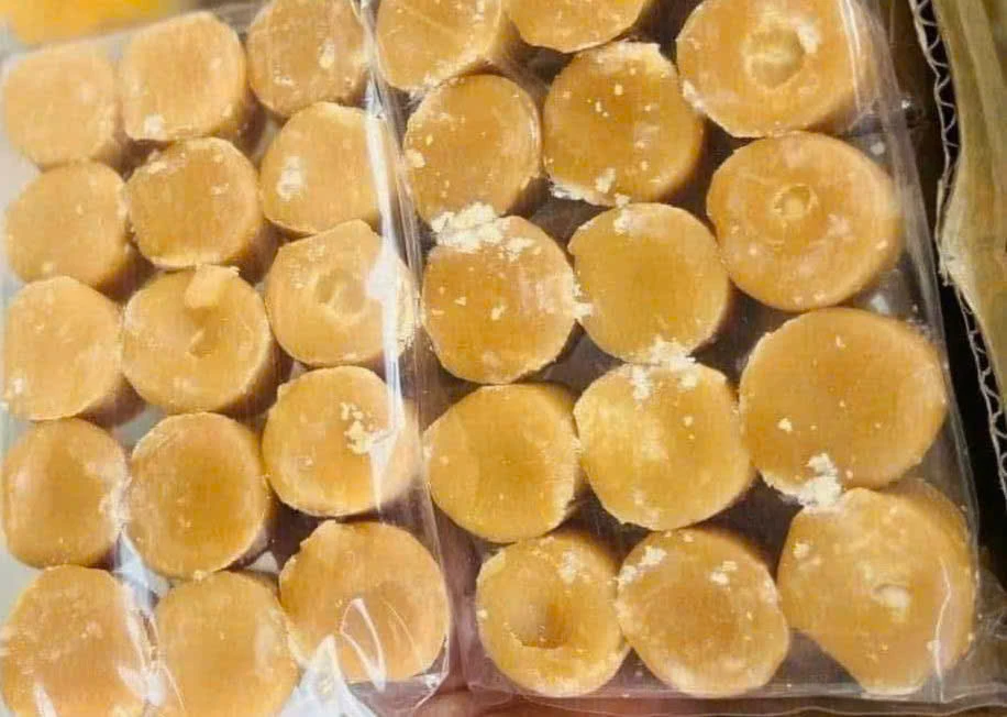 5 lợi ích sức khỏe của việc uống sữa với đường thốt nốt trước khi đi ngủ.jpg