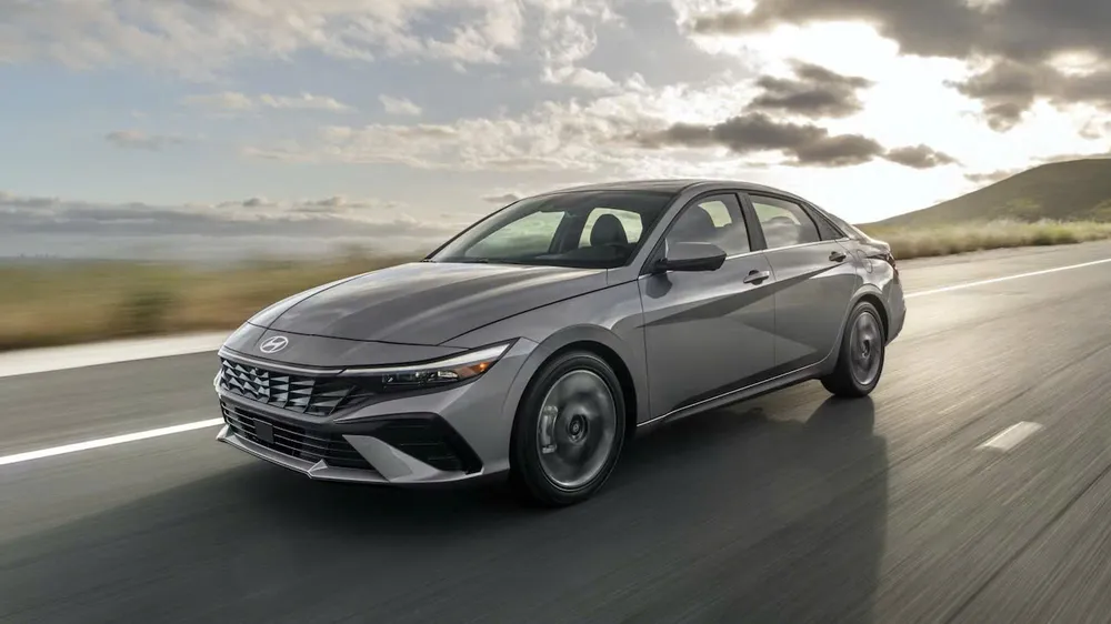 Top xe thể thao sử dụng hộp số sàn tuyệt vời.jpg