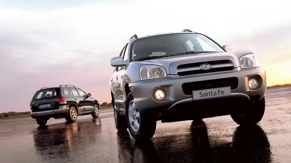 Hyundai Santa Fe 2001 là thế hệ đầu tiên. Ảnh: Hyundai. Những năm mẫu xe cũ của Hyundai Santa Fe có độ tin cậy tốt nhất.jpg