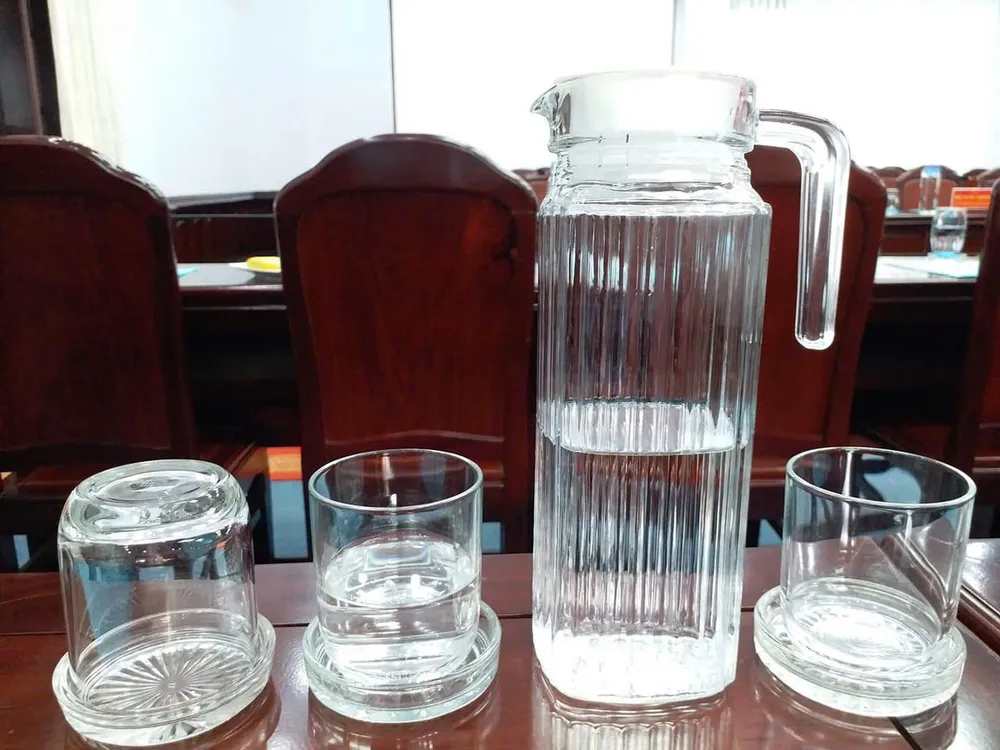 Uống 2 cốc nước trước bữa ăn, chuyện gì xảy ra với cơ thể?.jpg