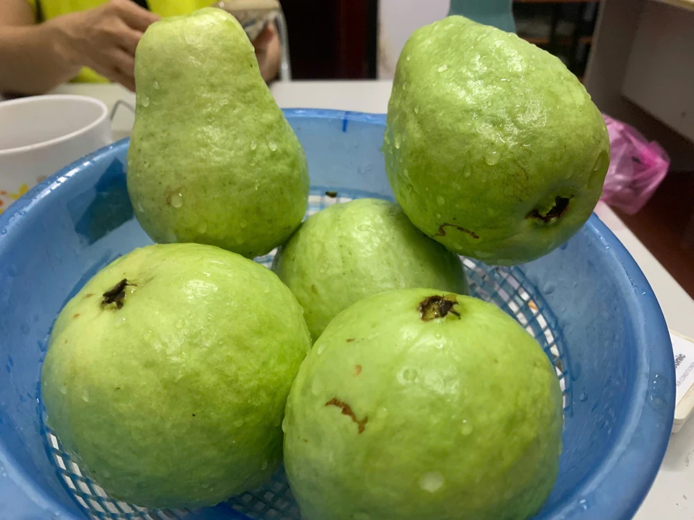 Tại sao bạn nên ăn trái cây nguyên quả và uống nước ép rau.jpg