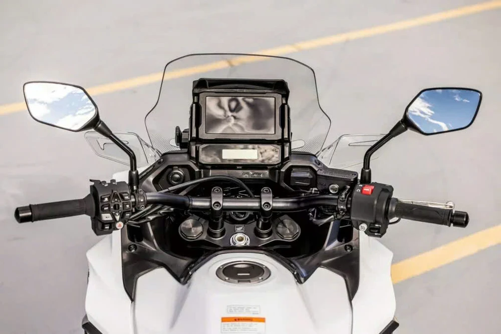 Honda NT1100 Police: Mẫu xe máy cảnh sát mới trị giá 356 triệu đồng.jpg