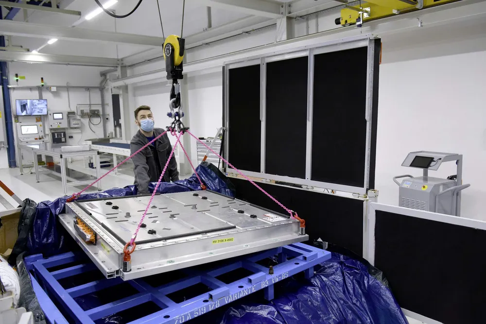 Bí mật tuổi thọ pin xe điện: Vượt xa mong đợi, Tesla không còn là 'ông vua'?.jpg