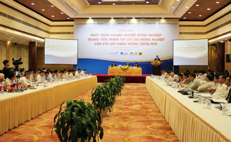 'Đại gia cũng chỉ ăn nổi hai con gà' ảnh 2