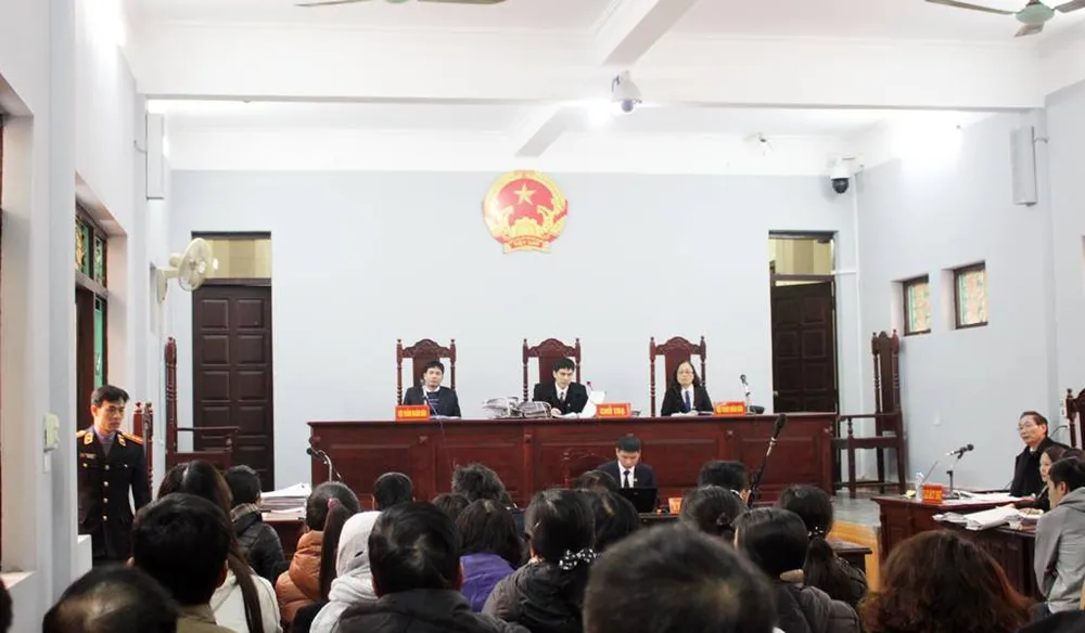 Kiểm sát viên bỏ ra ngoài