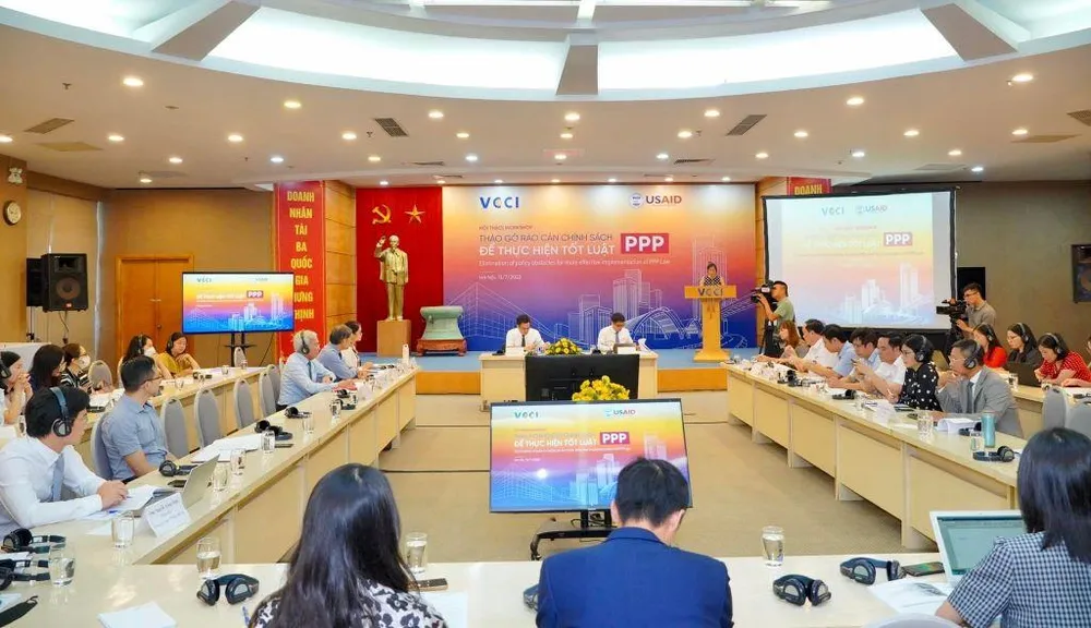 Hội thảo tháo gỡ vướng mắc luật PPP do VCCI tổ chức ngày 13-7. Ảnh: TIẾN HUY Hội thảo tháo gỡ vướng mắc luật PPP do VCCI tổ chức ngày 13-7. Ảnh: TIẾN HUY