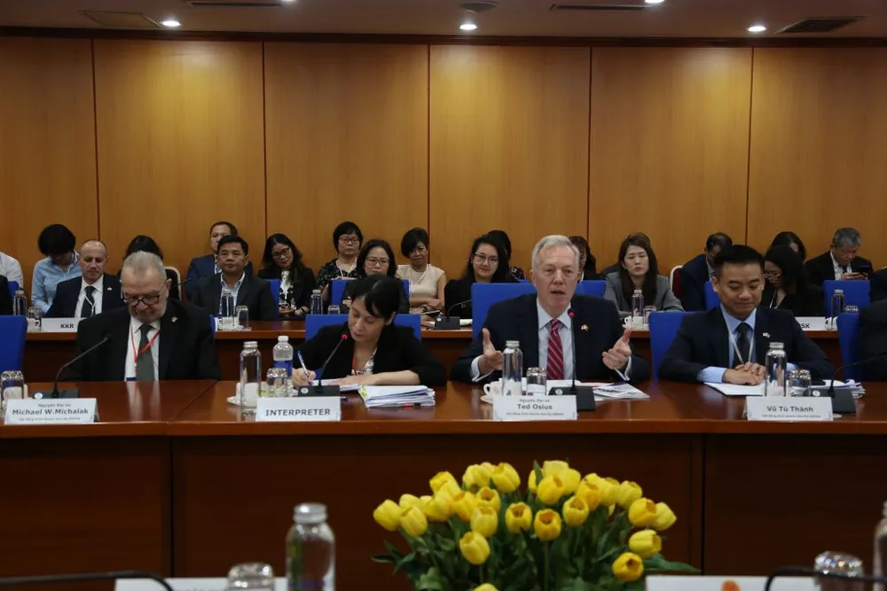 Đoàn Doanh nghiệp Hoa Kỳ do USABC tổ chức thăm Việt Nam đánh giá các cuộc làm việc với một số bộ, ngành Việt Nam đến lúc này là hiệu quả. Ảnh: Đ.MINH